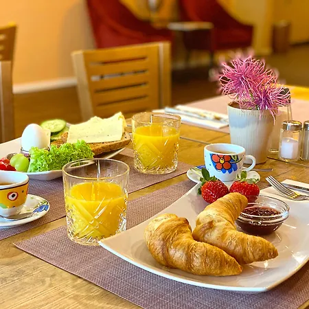 Hotel Russmann & Living 3*
