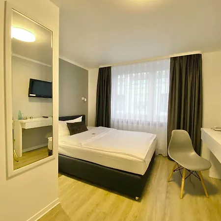 Russmann & Living 3* Goldbach (Bavaria)