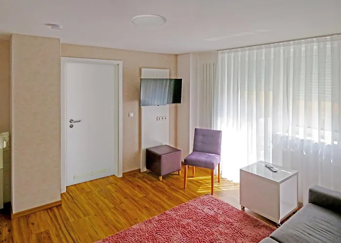 Russmann & Living 3* Goldbach (Bavaria)