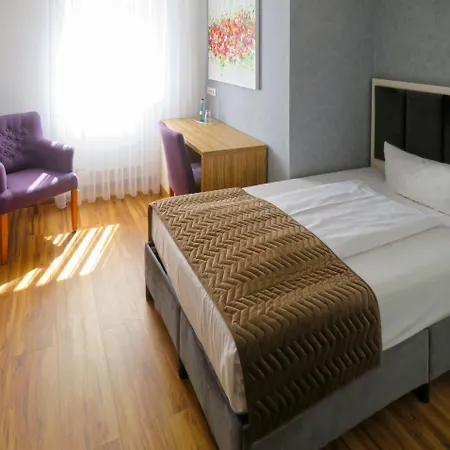 Hotel Russmann & Living 3*