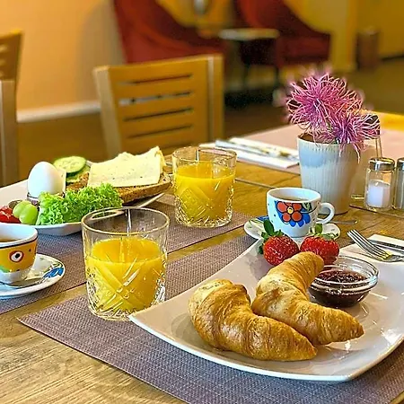 Hotel Russmann & Living 3*